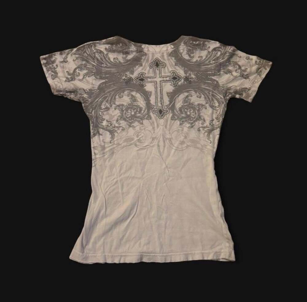 Sinful Femme Fatale Graphic T-Shirt Size Small